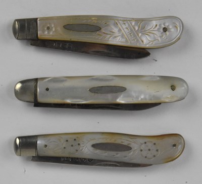 Lot 1223 - THOMAS MARPLES; a Victorian hallmarked silver...