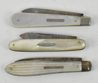 Lot 1226 - MARTIN, HALL & CO; a Victorian hallmarked...