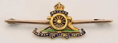 Lot 1522 - An early 20th century yellow metal enamelled...
