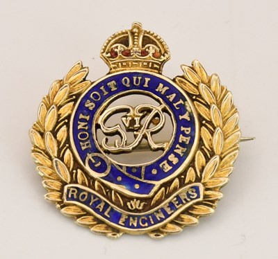 Lot 1523 - An early 20th century 9ct yellow gold...