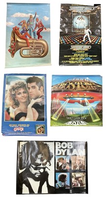 Lot 256 - A collection of approximately forty 1950s and...