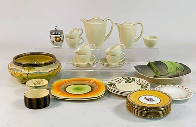 Lot 224 - A quantity of Art Deco ceramics, including...