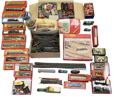 Lot 717 - HORNBY/TRI-ANG RAILWAYS; a large quantity of...