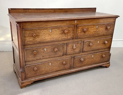 Lot 86 - A 19th century oak Lancashire chest with hinge...