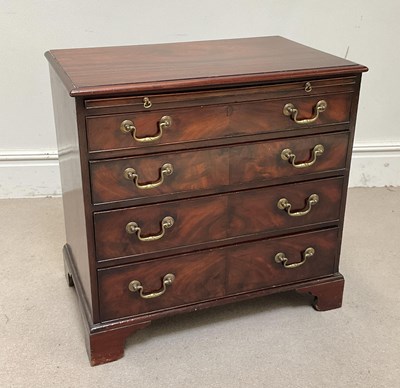 Lot 104 - A George III mahogany bachelor's chest with...