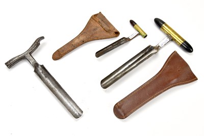 Lot 288 - Three cheese scoops, including two with cases (3)