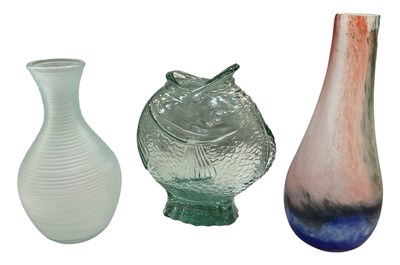 Lot 831 - Three stylish modern contemporary art glass...