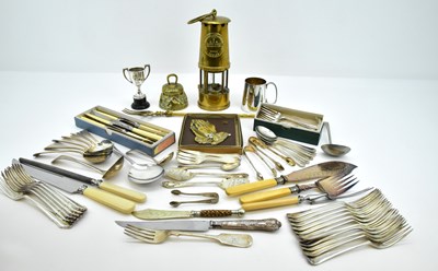 Lot 1089 - Various items of silver plated cutlery...