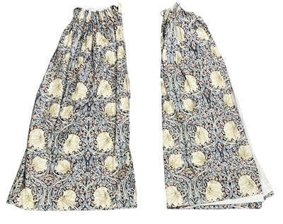 Lot 698 - LE CHATEAU FINE LINENS; a pair of good quality...