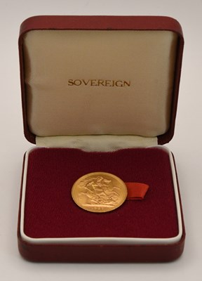 Lot 1600 - An Elizabeth II full sovereign, 1957, in...
