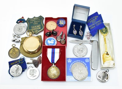 Lot 476 - A group of various mixed collectables...