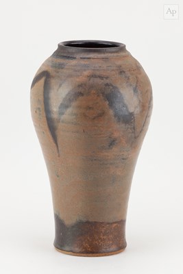Lot 1 - ABDO NAGI (1941-2001); a bulbous stoneware...