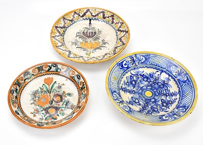 Lot 1313 - A late 18th century faience ware bowl with...