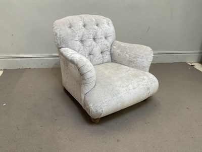 Lot 31 - A good quality modern elbow chair, upholstered...
