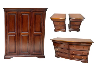 Lot 27 - A modern hardwood bedroom suite, comprising...