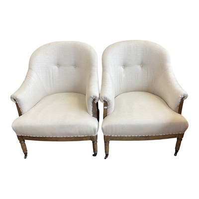 Lot 33 - A pair of good quality modern tub chairs,...