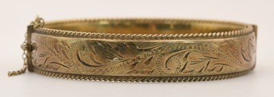 Lot 1557 - An Elizabeth II hallmarked silver gilt snap...