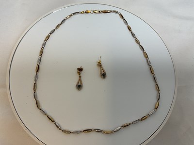 Lot 596 - A 9ct gold necklace, 8g, and a pair of gold...