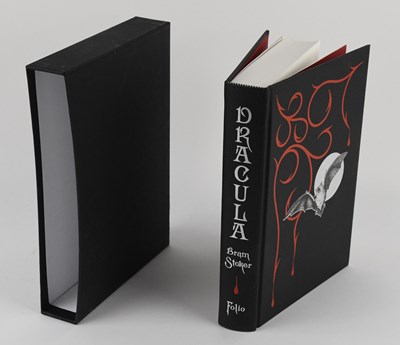 Lot 619 - FOLIO SOCIETY; a cased volume of 'Dracula' by...