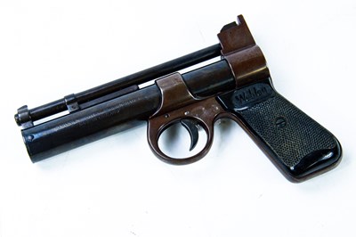 Lot 528 - WEBLEY & SCOTT; a .177 'The Webley Junior'...
