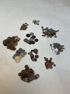 Lot 494 - A group of coins, including an 1896 crown,...