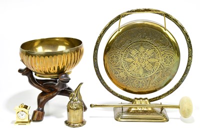Lot 1166 - A brass circular gong, diameter 18cm, a...