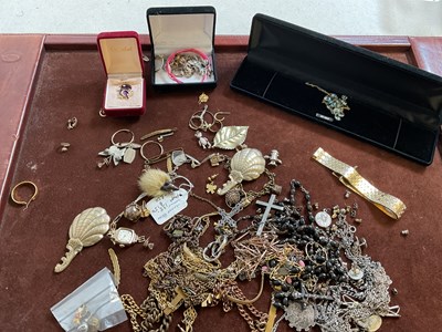 Lot 608 - A quantity of costume jewellery including gold...