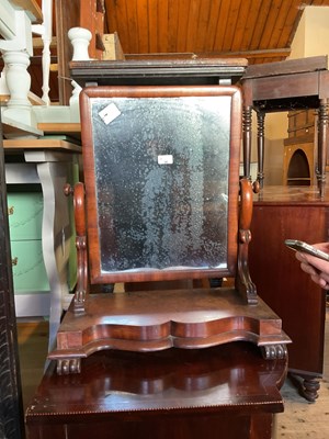 Lot 28 - A 19th century mahogany serpentine fronted...