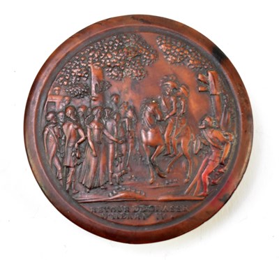 Lot 20 - A 19th century French burr wood snuff box
