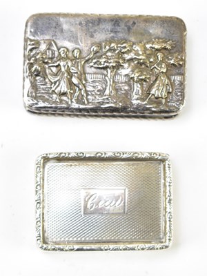 Lot 1121 - JOSEPH GLOSTER LTD;  an Elizabeth II hallmarked silver snuff box