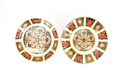 Lot 532 - ROYAL CROWN DERBY; an 1128 pattern Imari...