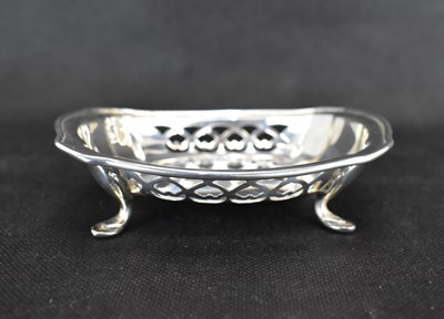 Lot 858 - An Elizabeth II hallmarked silver small bonbon...