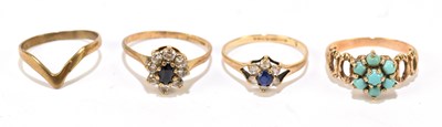 Lot 1247 - A 9ct yellow gold dress ring set with seven turquoise coloured stones