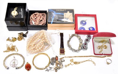 Lot 1281 - A small quantity of assorted costume jewellery