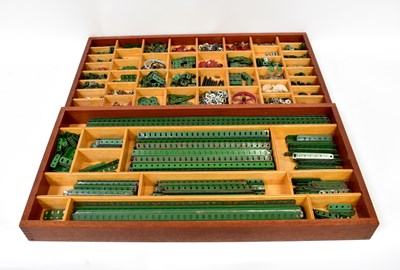 Lot 450 - MECCANO; a large quantity of loose pieces,...