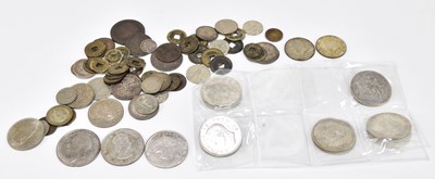 Lot 1332 - A small collection of assorted coinage