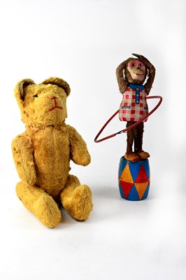 Lot 270 - An early 20th century straw-filled teddy bear...