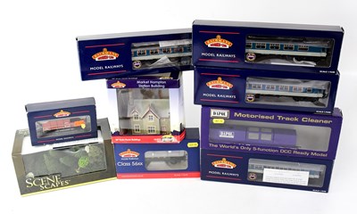 Lot 410 - BACHMANN; double gauge, a quantity of branch...