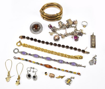 Lot 1273 - A collection of late Victorian and later costume jewellery