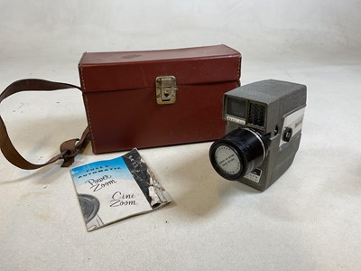 Lot 590 - A cased Revere Cine camera