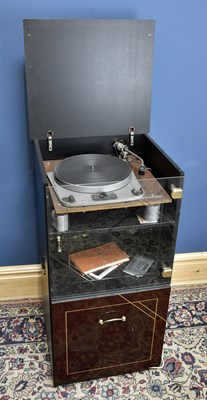 Lot 1027 - GARRARD; a model 301 turntable, number 51400/4,...