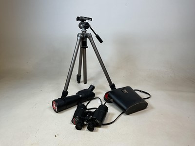 Lot 588 - Binoculars and telescope binoculars in fitted...