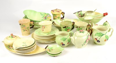 Lot 1343 - A quantity of various pieces of Carltonware to...