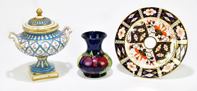 Lot 1337 - A small Moorcroft 'Wisteria' vase, height 9cm,...