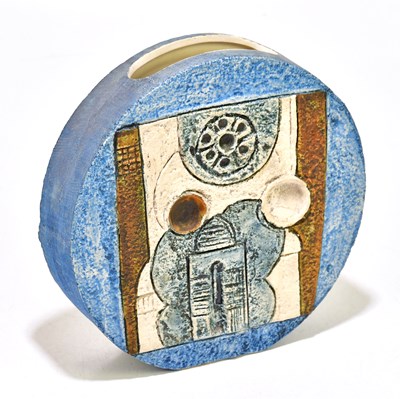 Lot 1408 - AVRIL BENNETT FOR TROIKA POTTERY; a large...