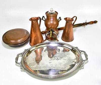 Lot 1168 - A small quantity of assorted metalware to...