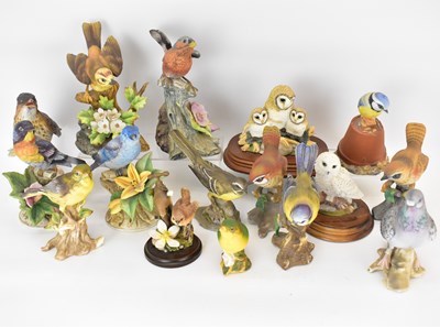 Lot 280 - Sixteen various porcelain bird ornaments to...