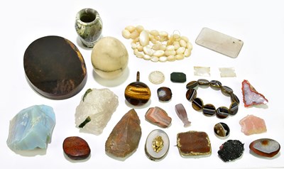 Lot 1059 - An interesting group of collectors' specimens,...