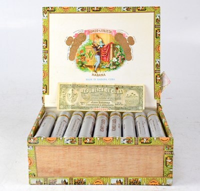 Lot 150 - A box of various cigars.