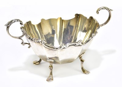 Lot 1065 - HENRY MATTHEWS; a George V hallmarked silver...